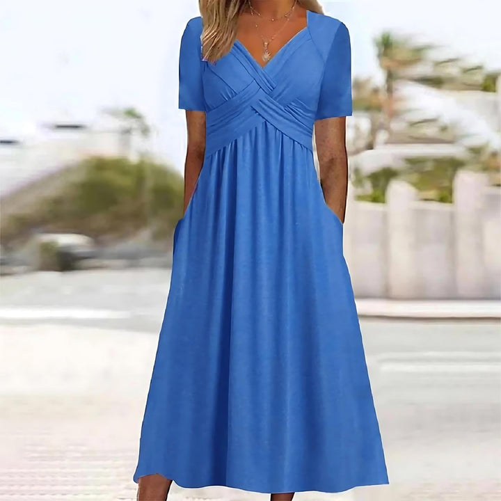 Vanessa - Dress with a flattering silhouette