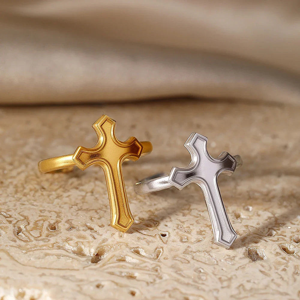 Sanctum Cross Ring
