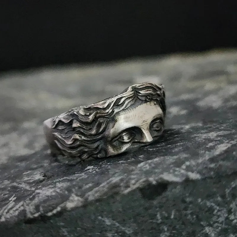 Venus Love Ring